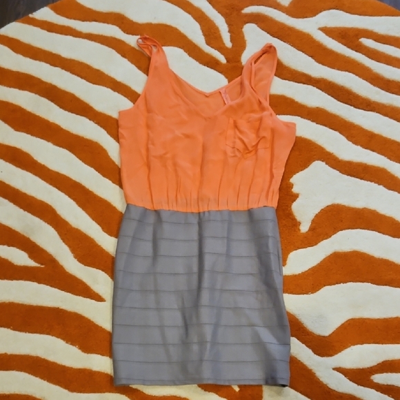 Dresses & Skirts - Eight Sixty Coral and Gray Sleeveless Dress